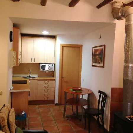 One Bedroom Appartement With Furnished Terrace And Wifi At Tolva 아파트